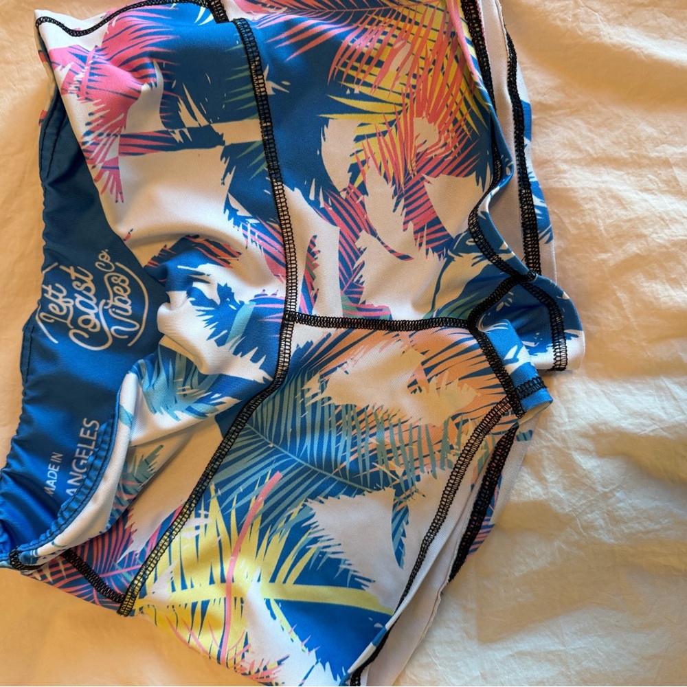 CrossFit booty shorts size small
